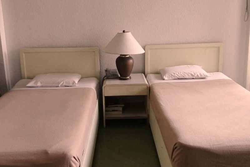 Mabini Mansion Hotel & Residential Suites Манила Экстерьер фото